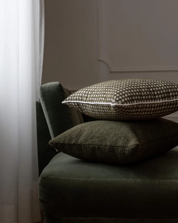Cozy zielona poduszka dekoracyjna boucle 60x40
