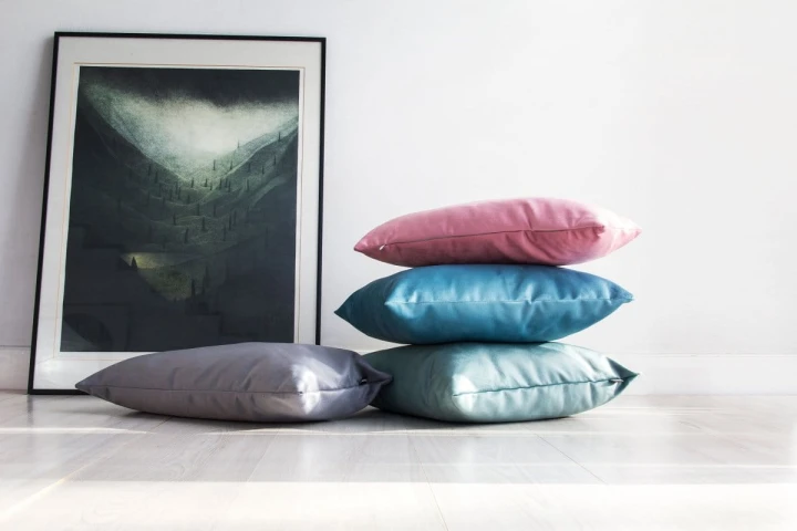 Velvet błękitna poduszka dekoracyjna 50x30