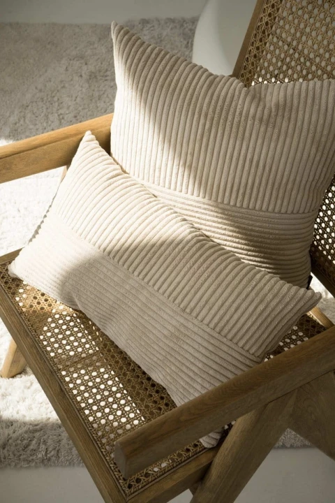Cord Slim karmelowa poduszka dekoracyjna 50x30