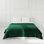 Ciemno zielona narzuta na łóżko 220x140 Velvet