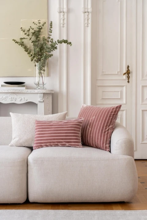 Cordian różowa poduszka dekoracyjna 50x30 Prestige Line