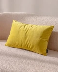 Velvet żółta poduszka dekoracyjna 50x30