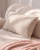 coco biala pion.webp