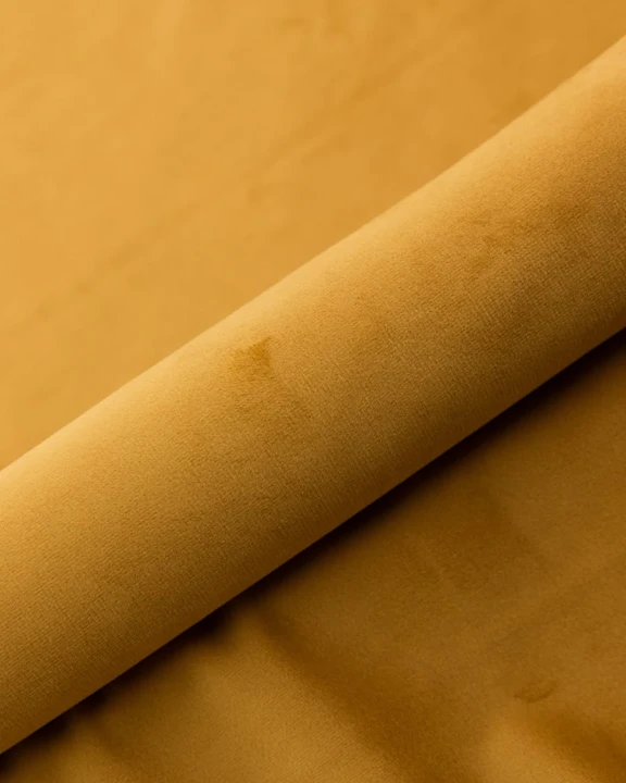 VELVET zloty.webp