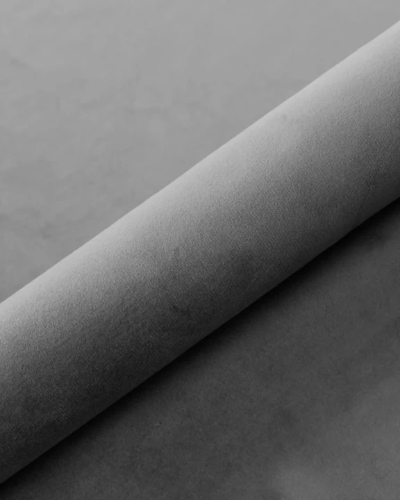 VELVET grafit.webp