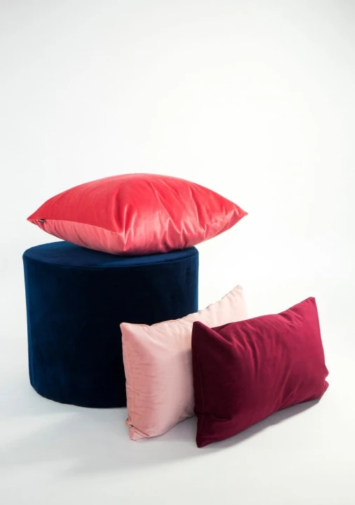 Velvet koralowa poduszka dekoracyjna 50x30